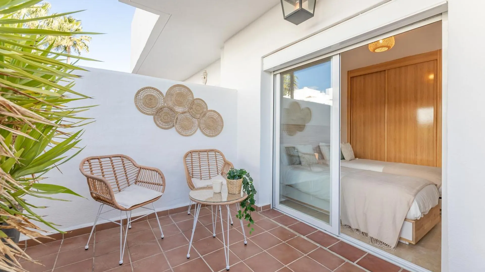 Ground Floor Met Jacuzzi Apartment Estepona