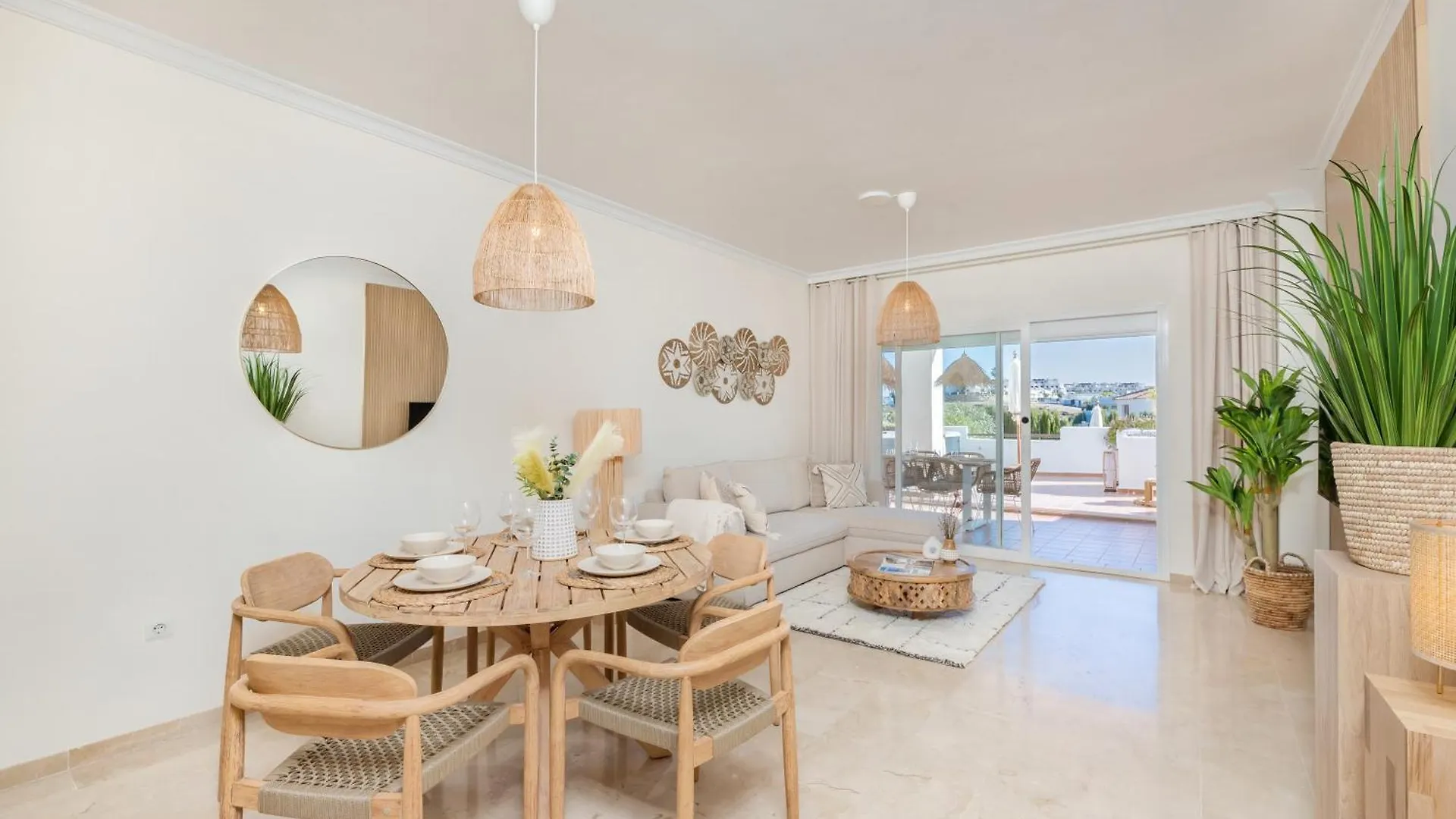 Ground Floor Met Jacuzzi Apartment Estepona