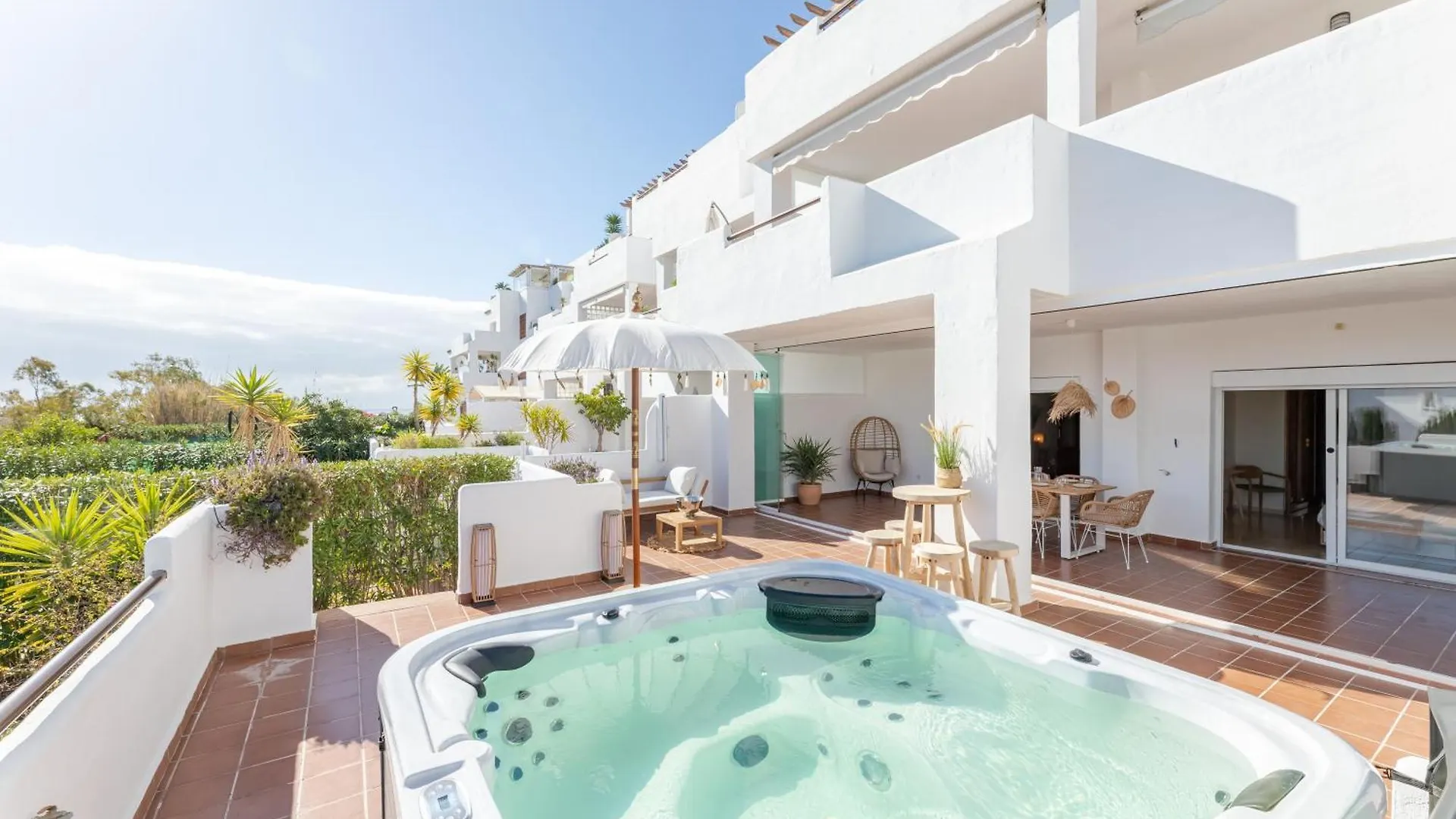 Apartament Ground Floor Met Jacuzzi Estepona